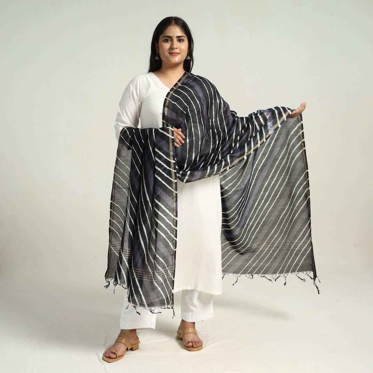 Black Traditional Tie & Dye Chanderi Silk Leheriya Dupatta