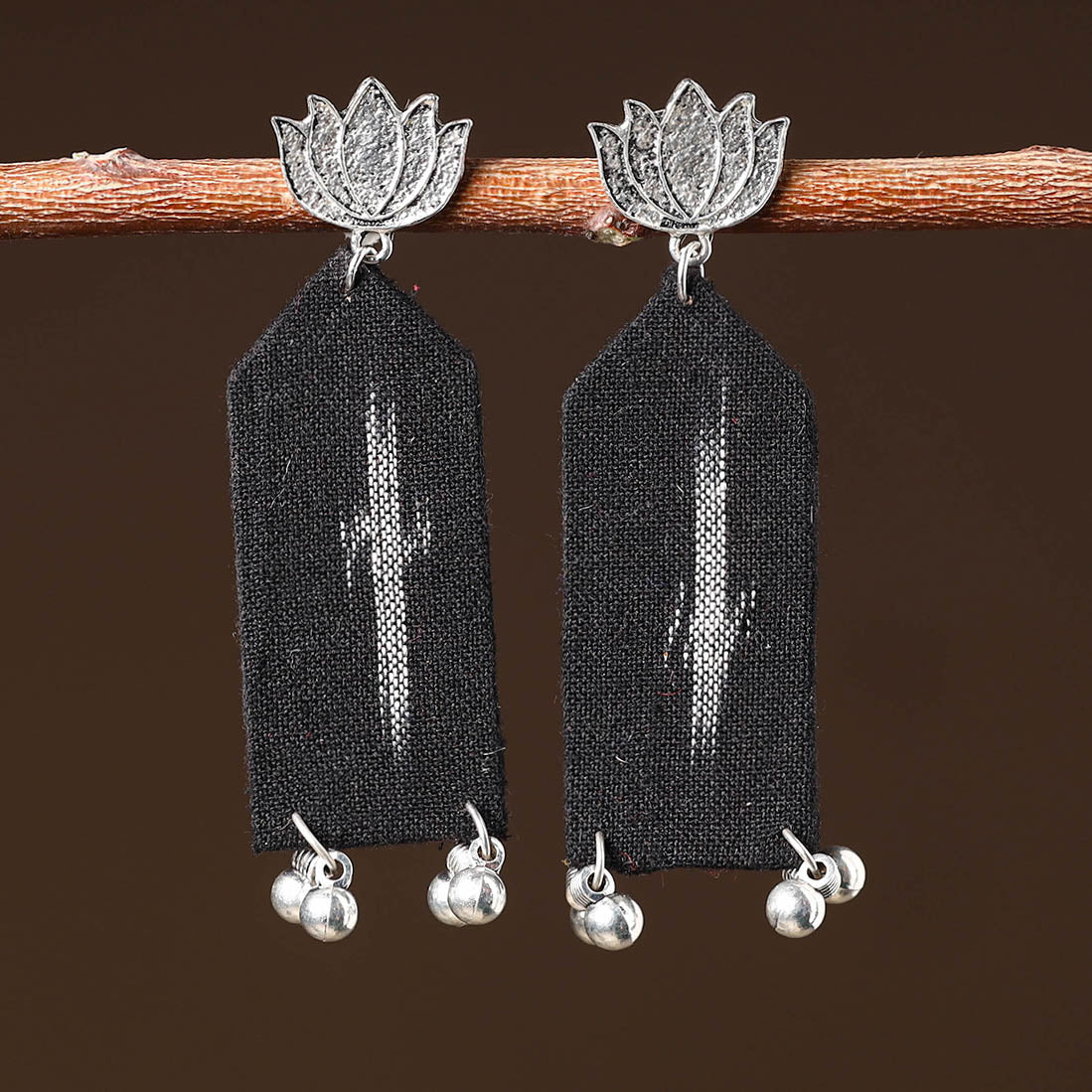 Black - urmi handcrafted gs fabart earrings