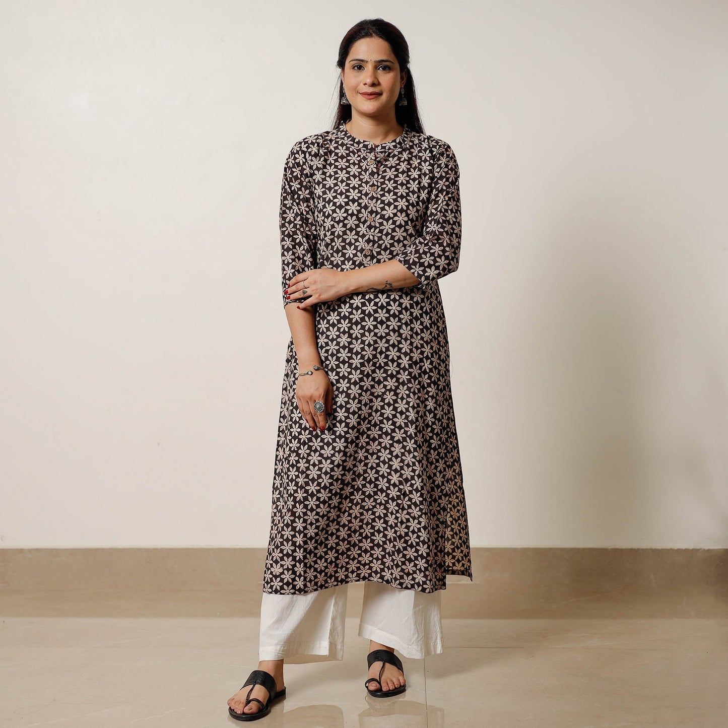 Black & white champa floral buta bagru hand printed cotton