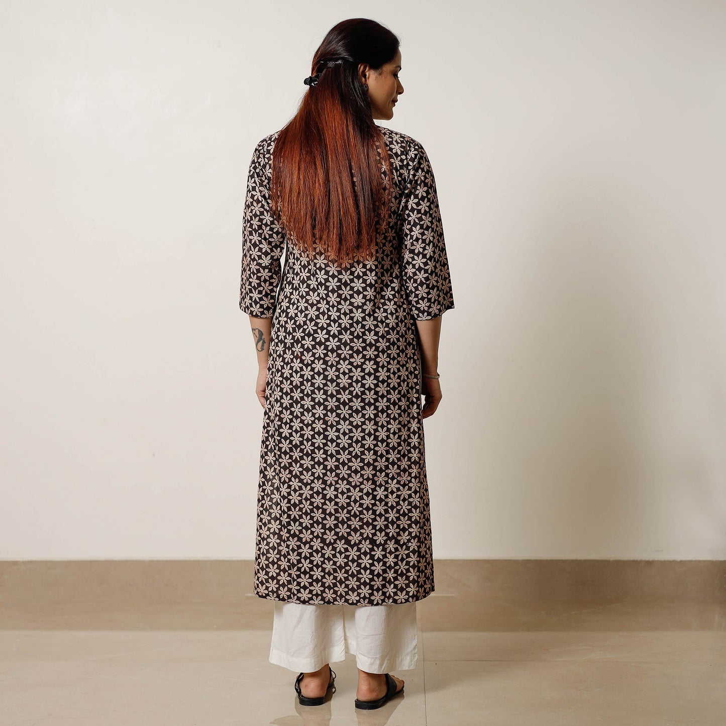 Black & white champa floral buta bagru hand printed cotton