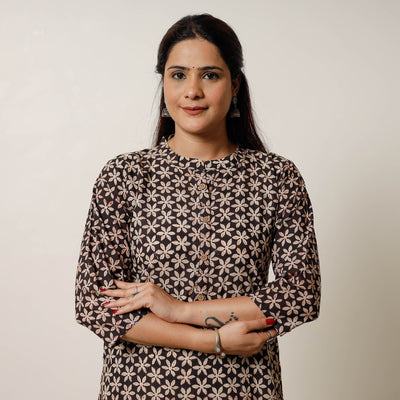 Black & white champa floral buta bagru hand printed cotton