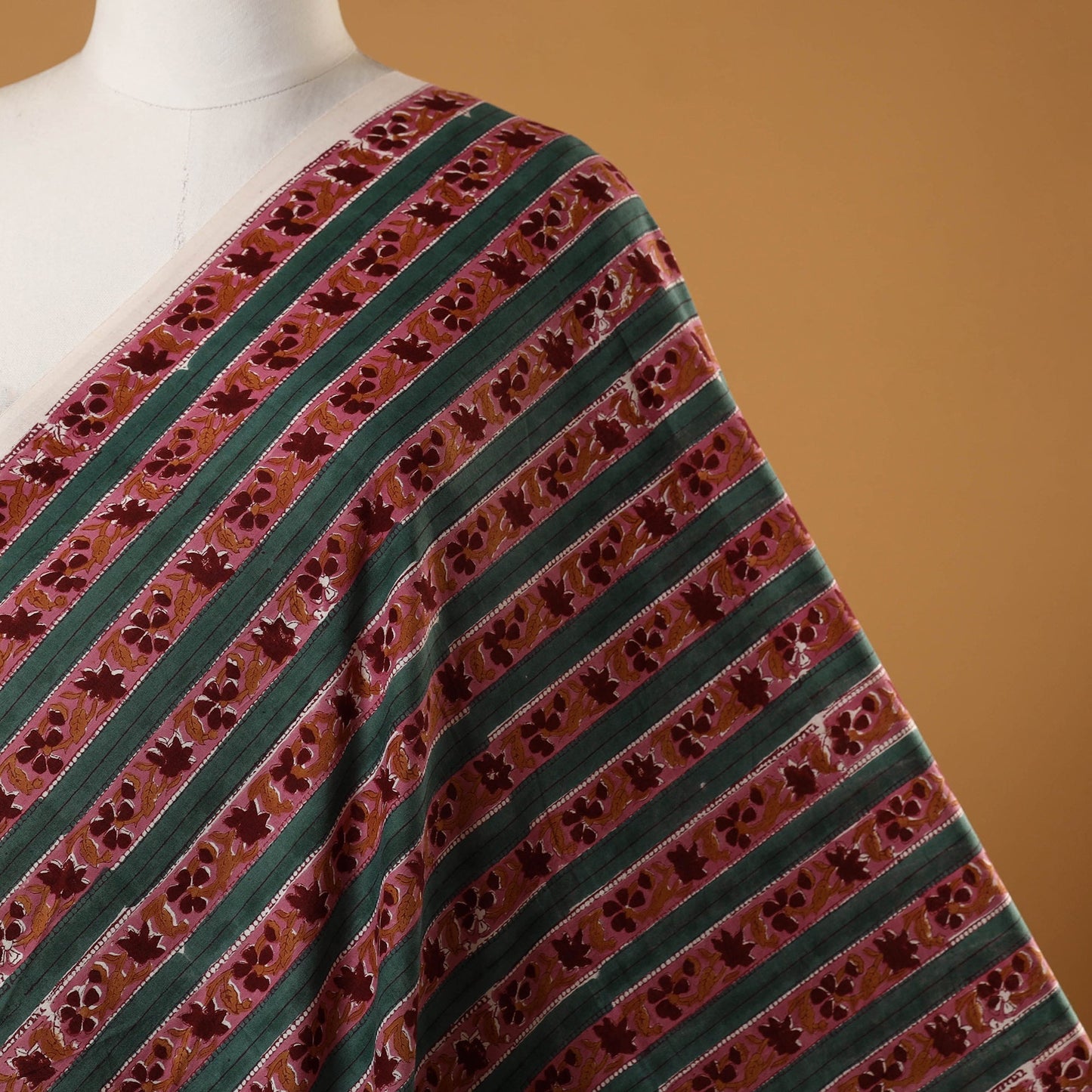 Cotton sanganeri fabric 29 - handcrafted