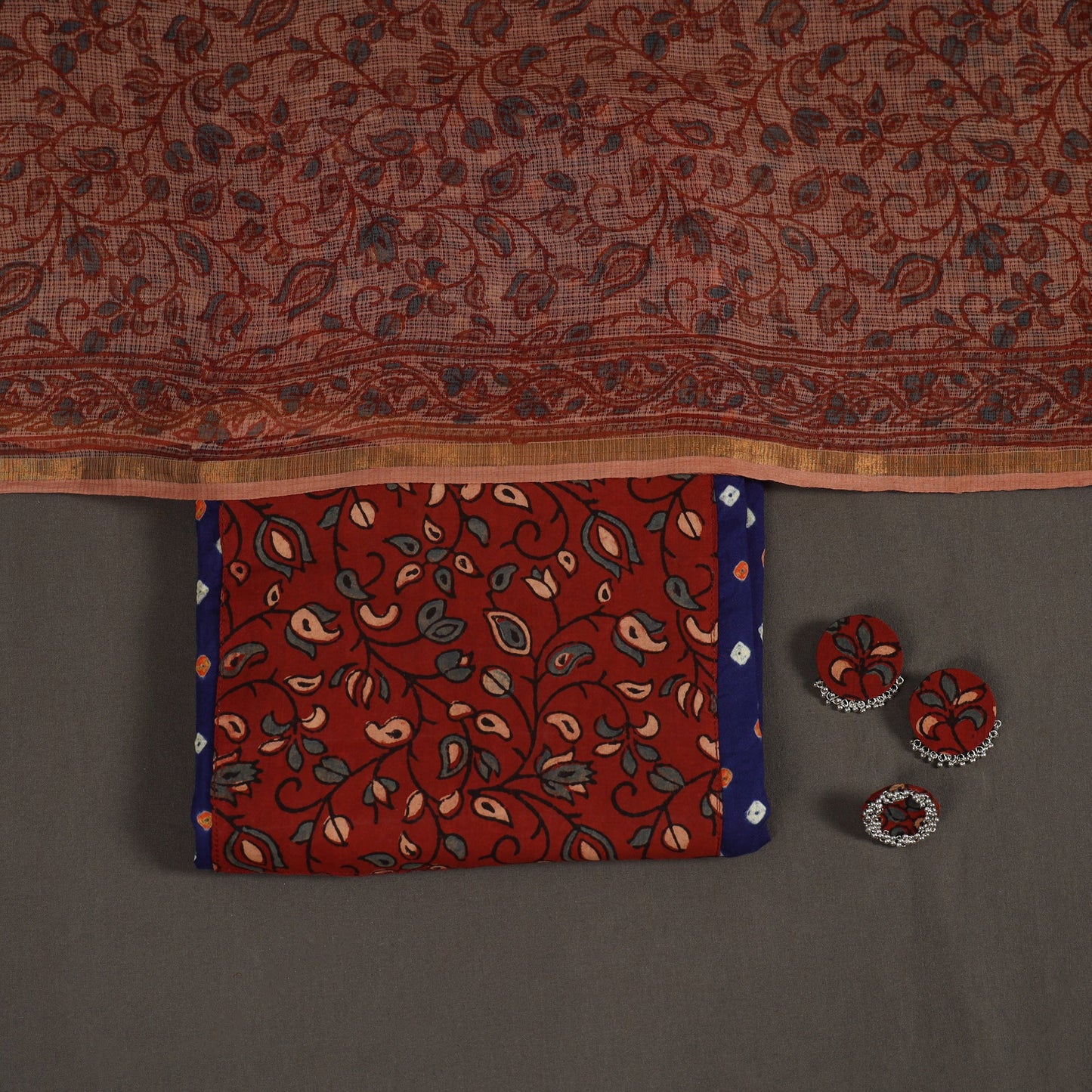 2pc Unstitched Bandhani Dress Material with Jewellery Set