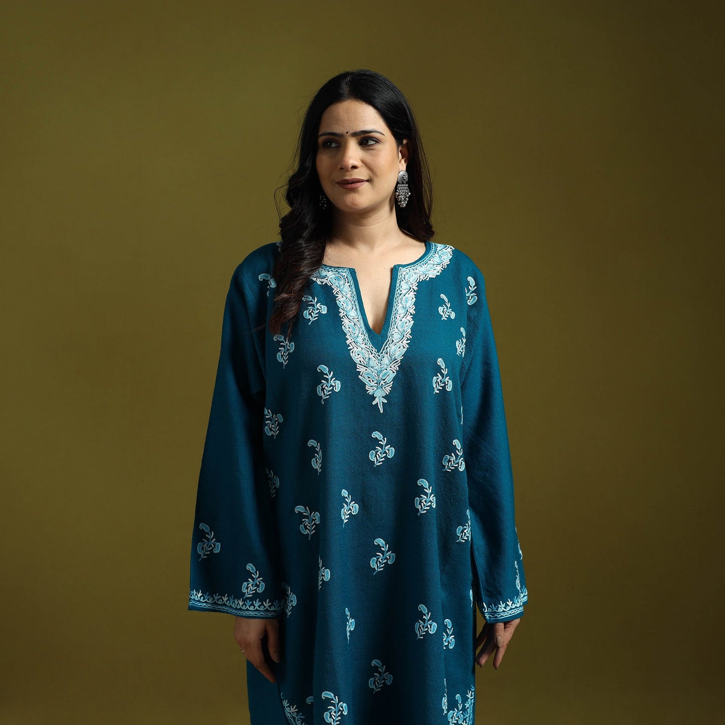 Blue - aari hand embroidery kashmiri merino wool pheran 27