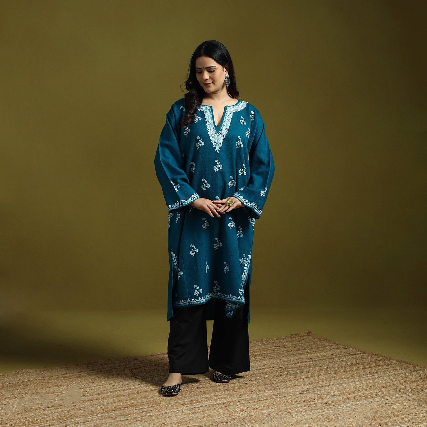 Blue - aari hand embroidery kashmiri merino wool pheran 27