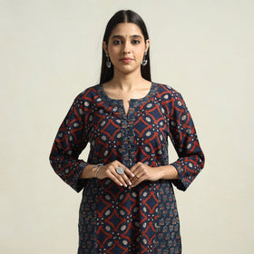 Buy Ajrakh Block Printed Cotton Straight Kurta with Patch Online at iTokri.com