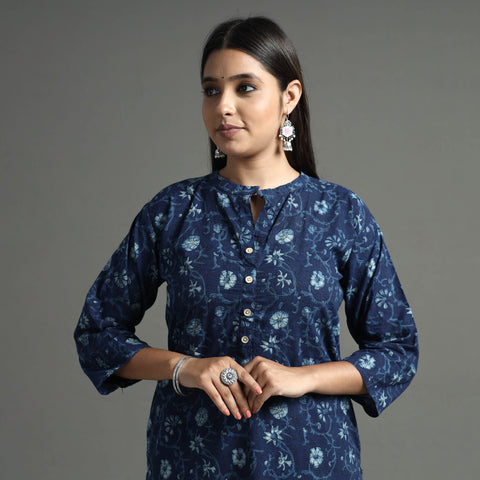  Akola Block Printed Cotton Long Straight Kurta 
