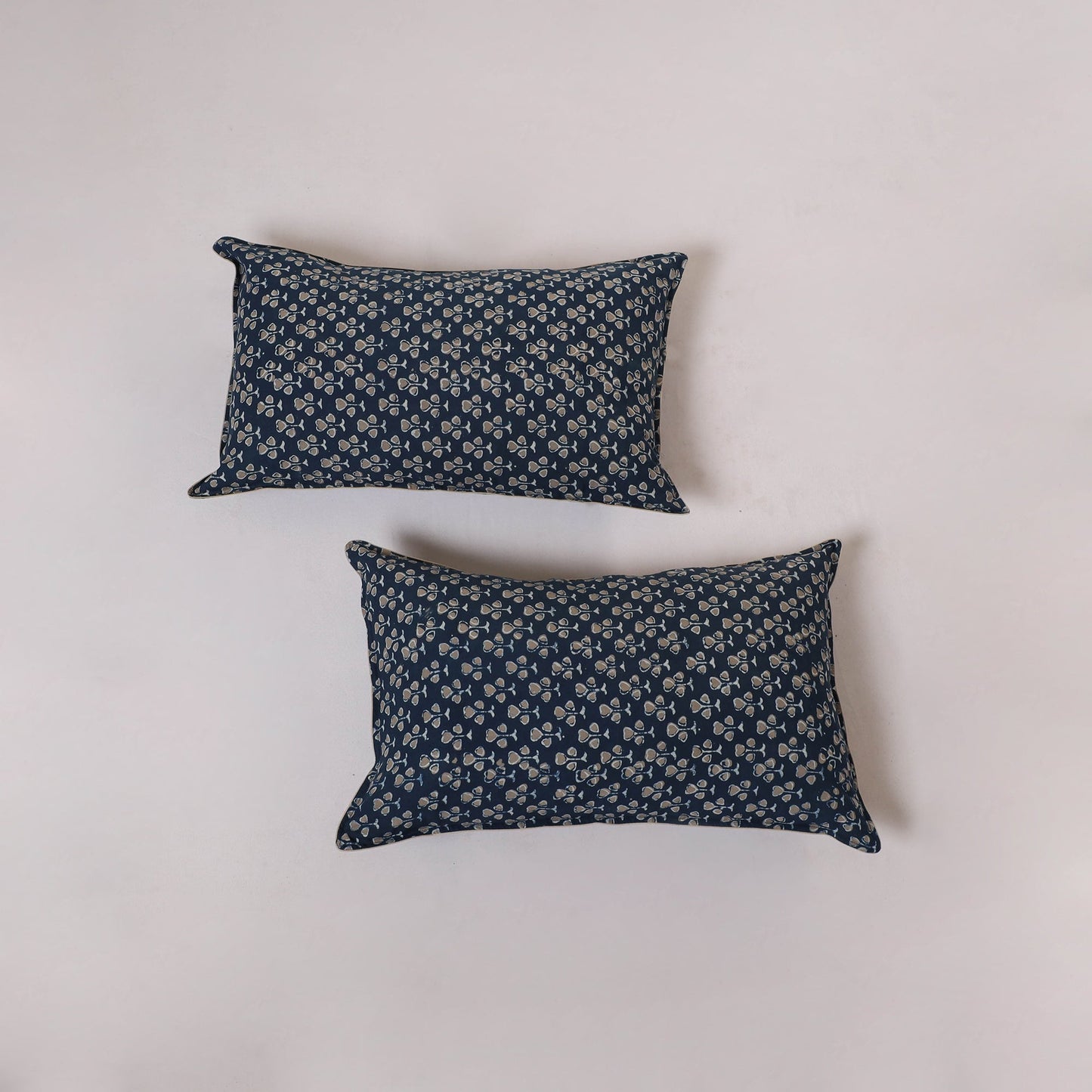 Akola hand pillow cover (set of 2) 02 - handcrafted