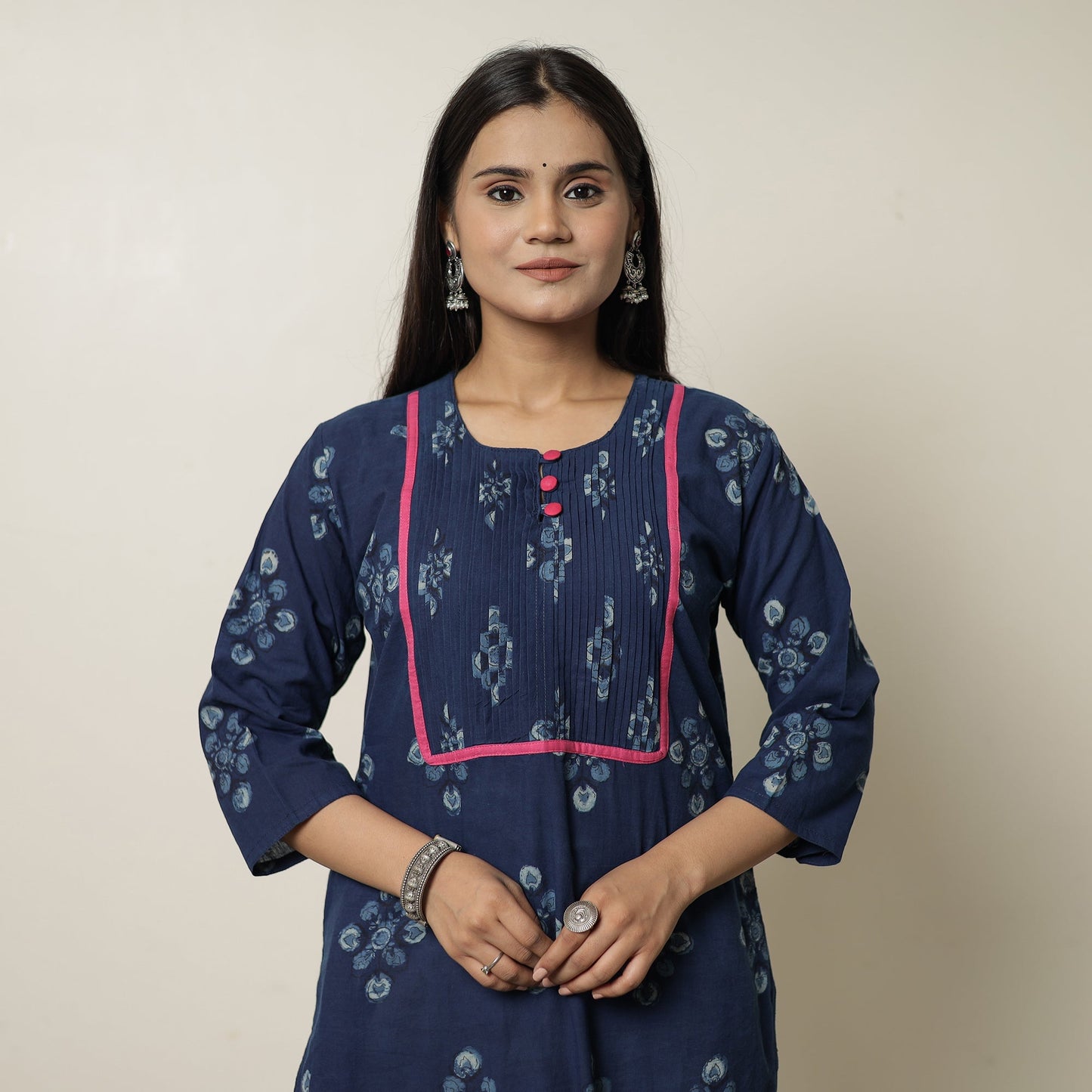 Buy Akola Hand Block Printed Cotton Pintuck Straight Kurta 06 Online at iTokri.com