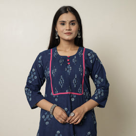 Buy Akola Hand Block Printed Cotton Pintuck Straight Kurta 06 Online at iTokri.com