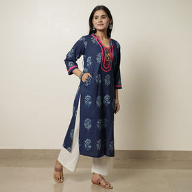 Buy Akola Hand Block Printed Cotton Straight Kurta with Kutch Embroidery Patchwork 27 Online at iTokri.com