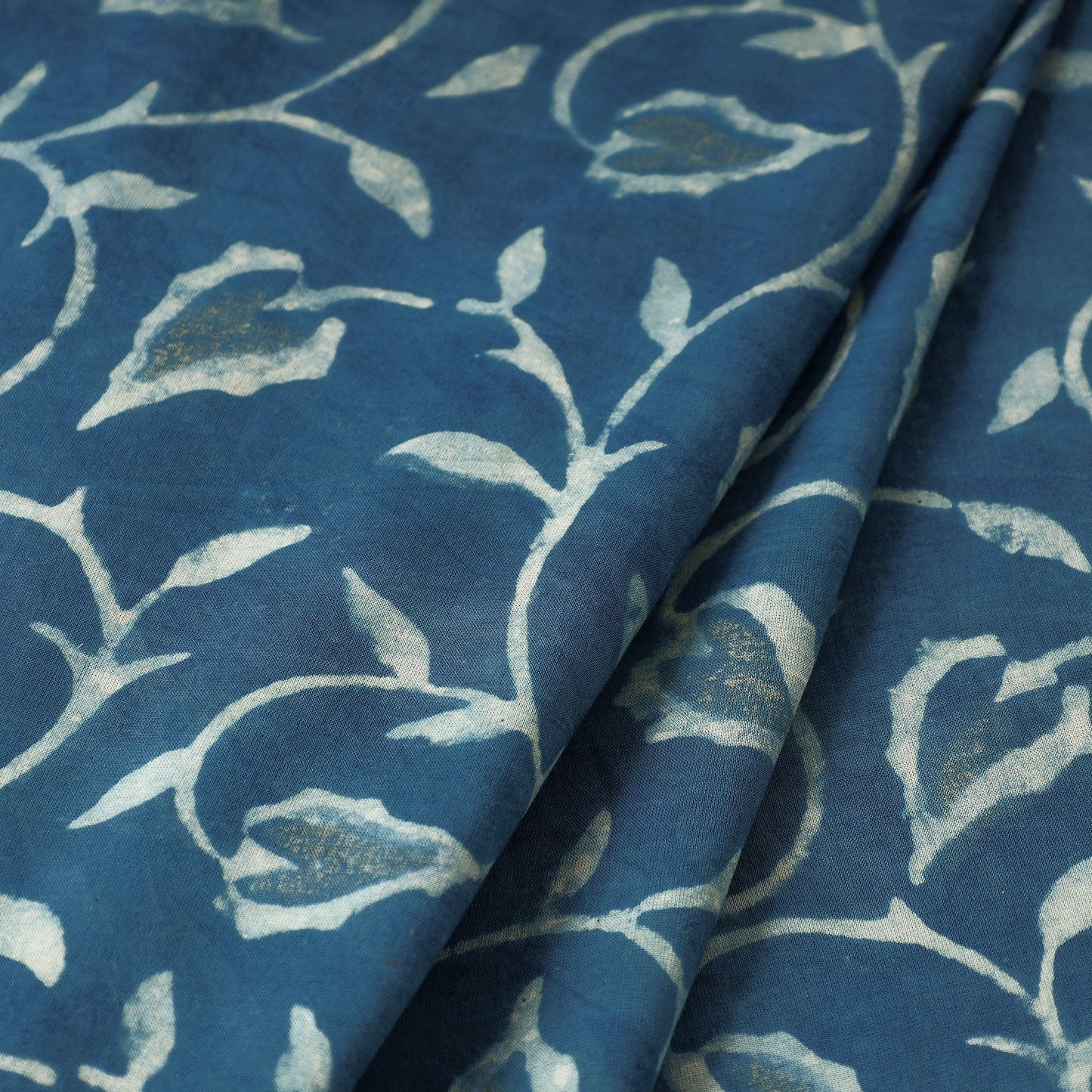 Buy Akola Hand Block Printed Cotton Fabric Online l iTokri.com