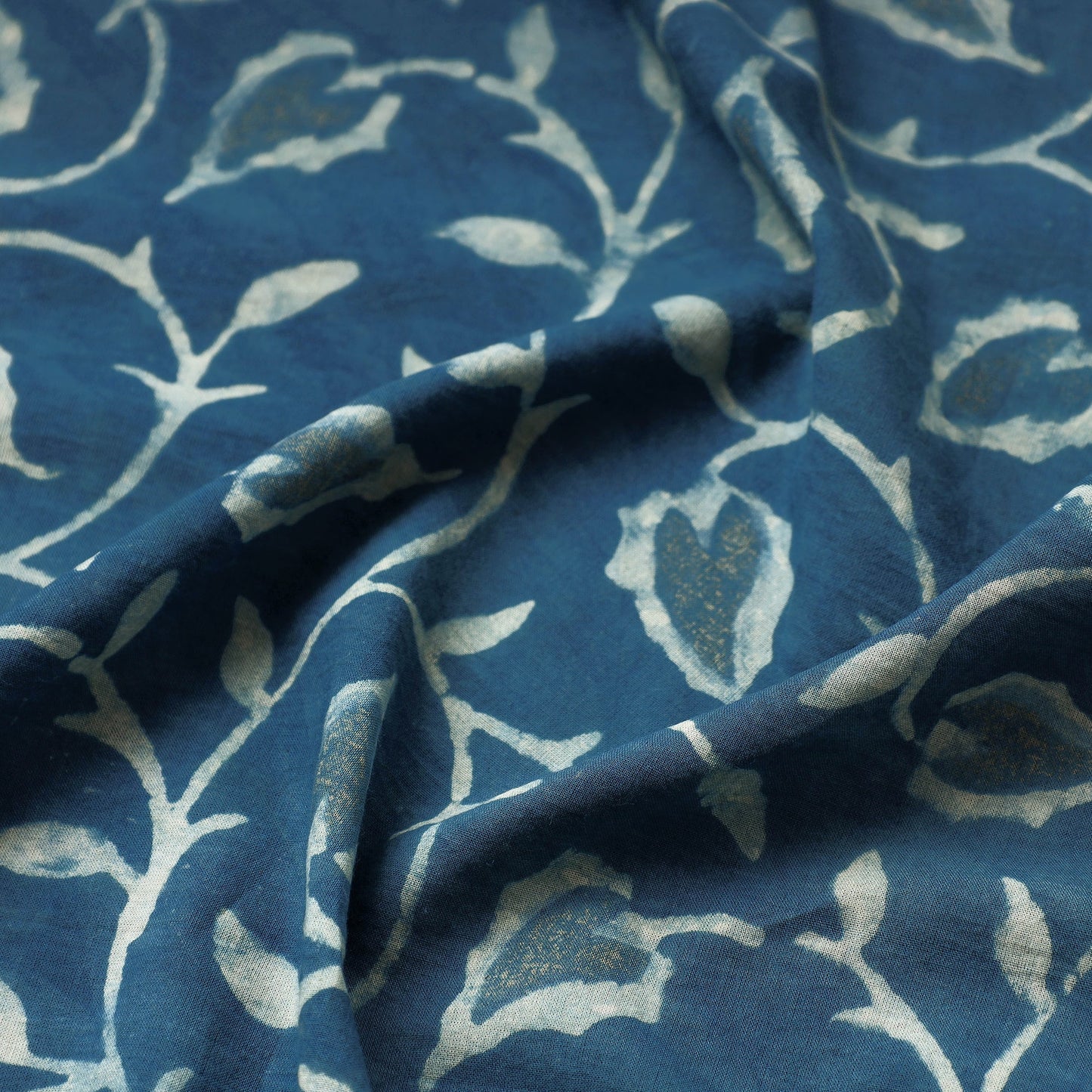 Buy Akola Hand Block Printed Cotton Fabric Online l iTokri.com