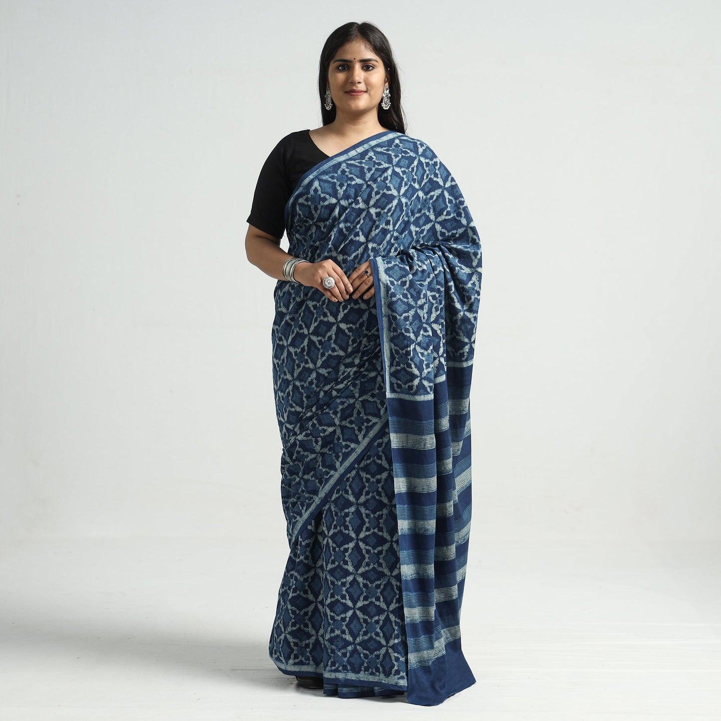 Buy Akola Hand Block Printed Cotton Saree Online at iTokri.com