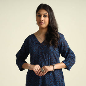 Buy Bagh Block Printing Cotton Kurta with Palazzo & Dupatta Set Online at iTokri.com