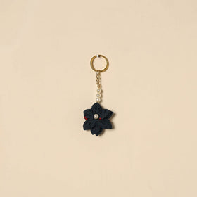 Beaded fabart flower keychain 06 - handcrafted
