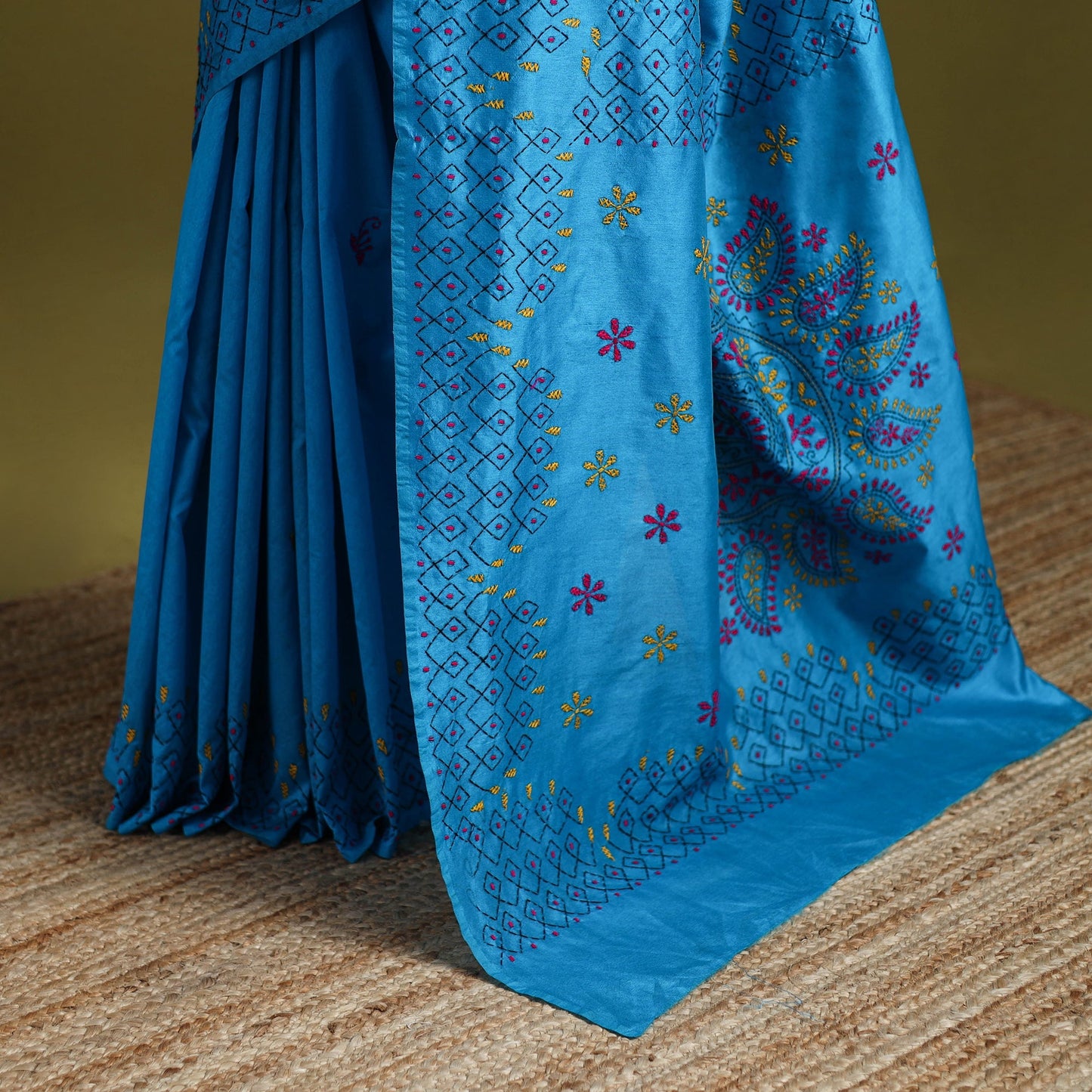 Bengal hand embroidered silk nakshi kantha saree 26