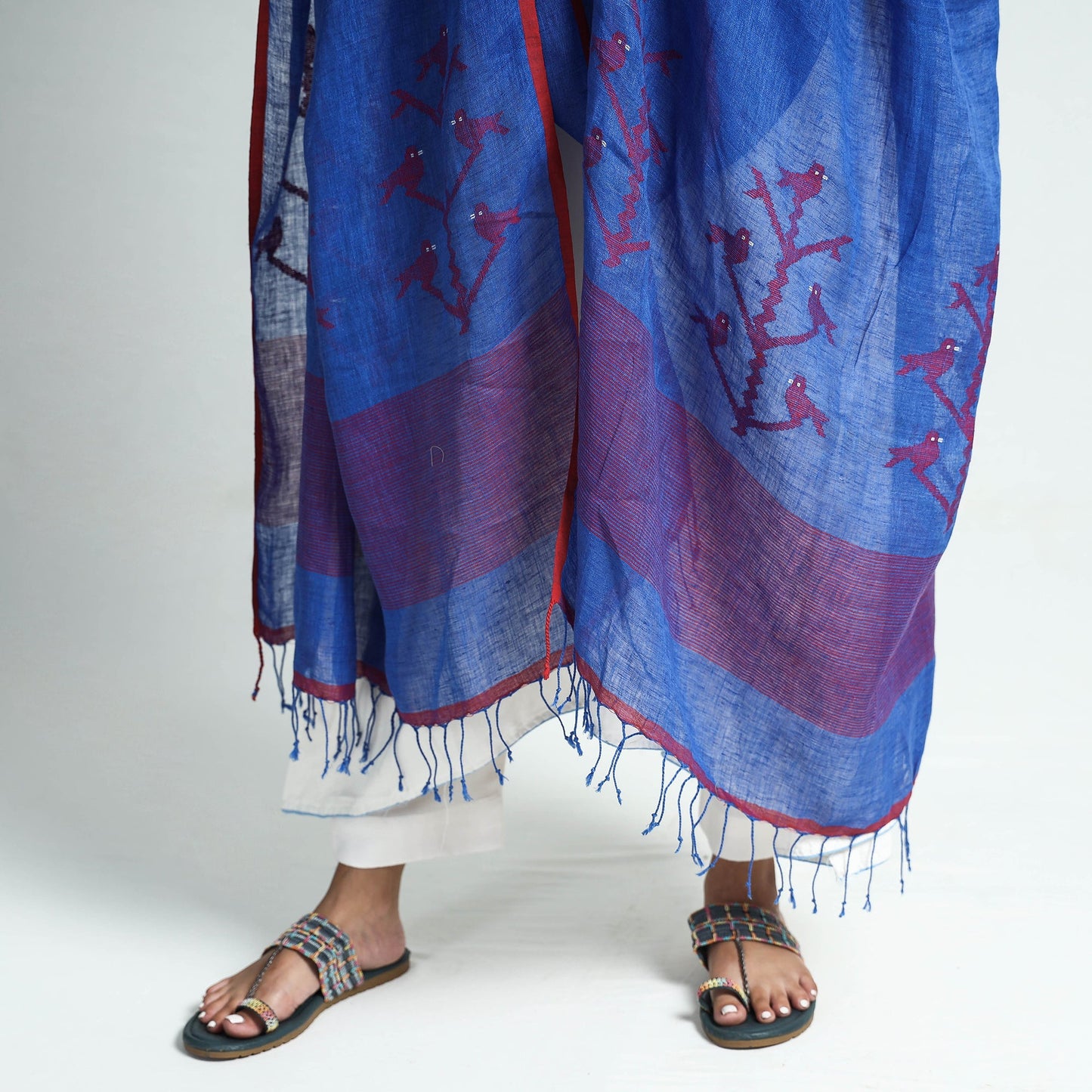  Bengal Jamdani Handloom Silk Dupatta with Tassels 