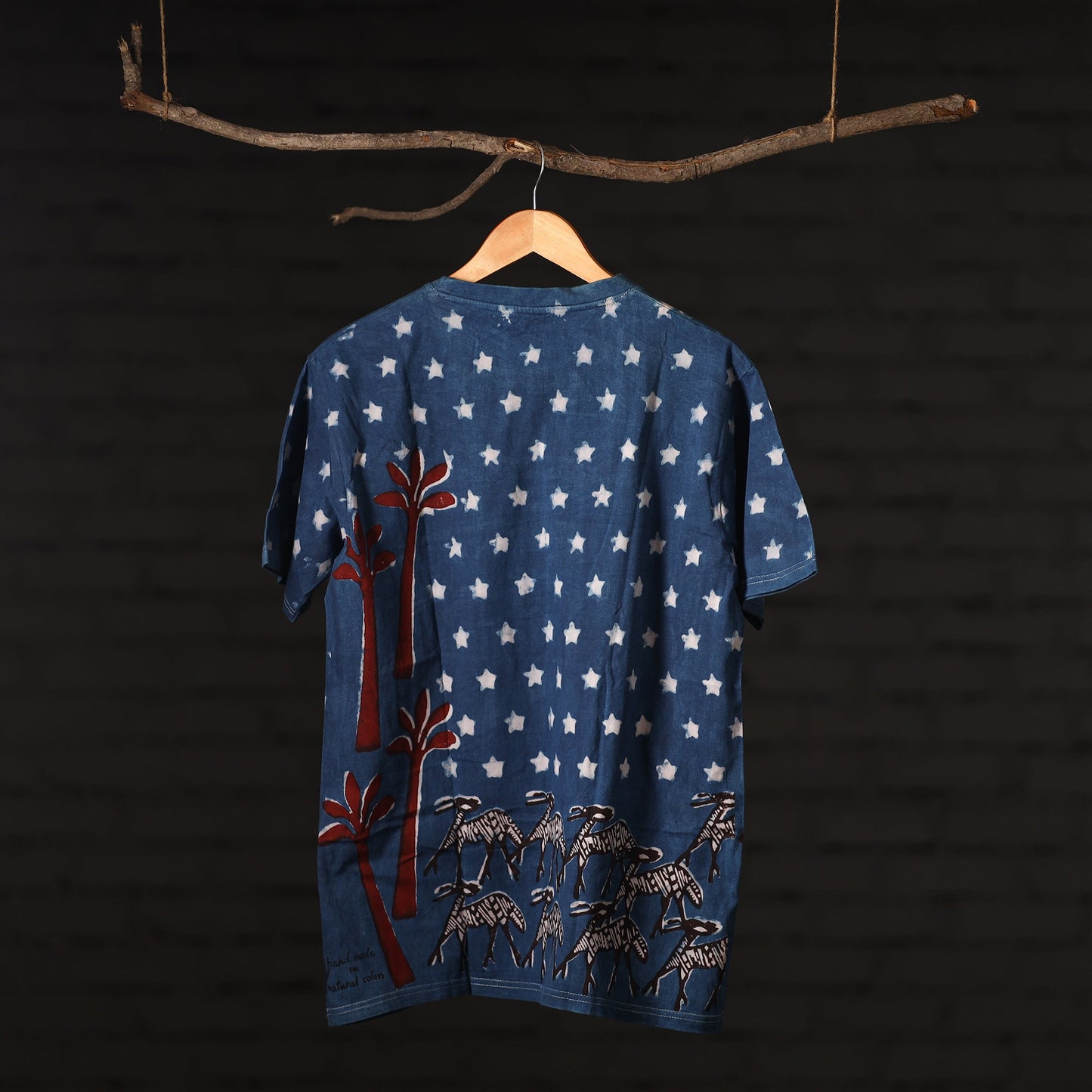 Buy Bindaas Natural Dyed Art Block Print Round Neck T-shirt in Pure Cotton Online at iTokri.com