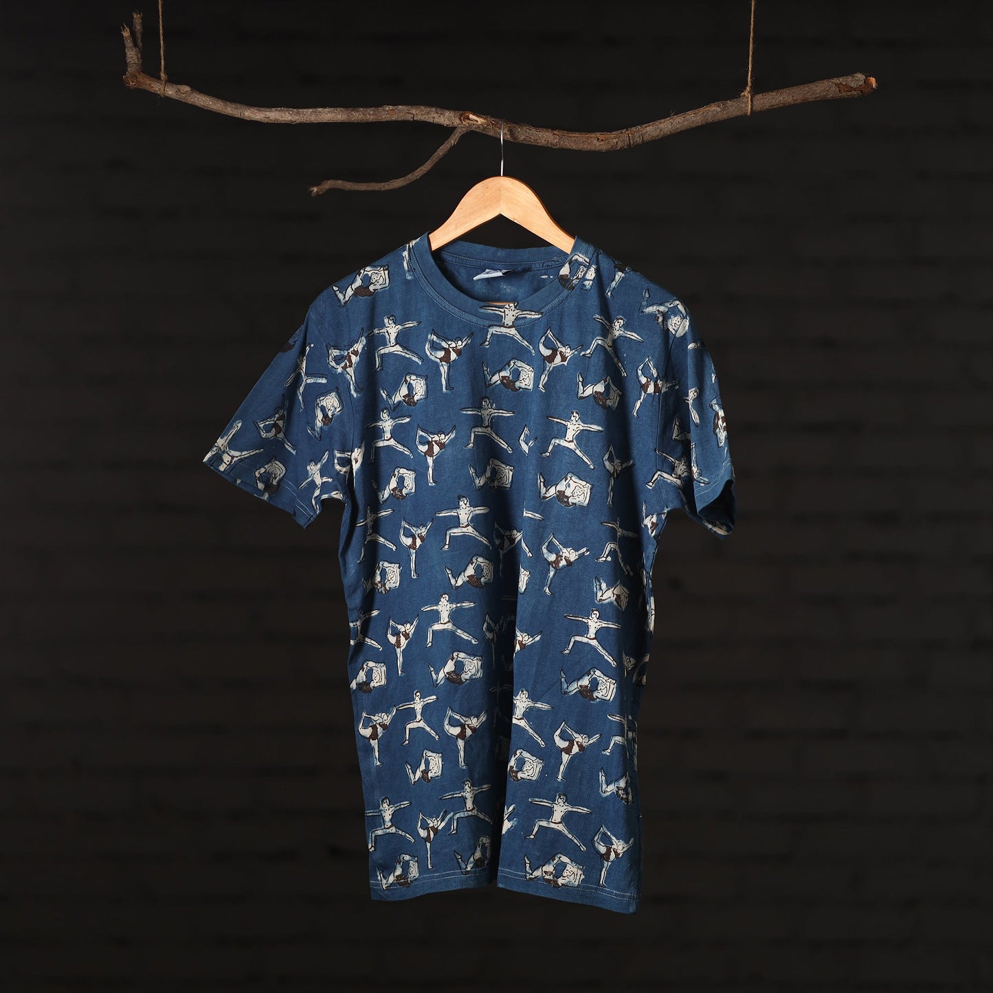 Buy Bindaas Natural Dyed Art Block Print Round Neck T-shirt in Pure Cotton Online at iTokri.com