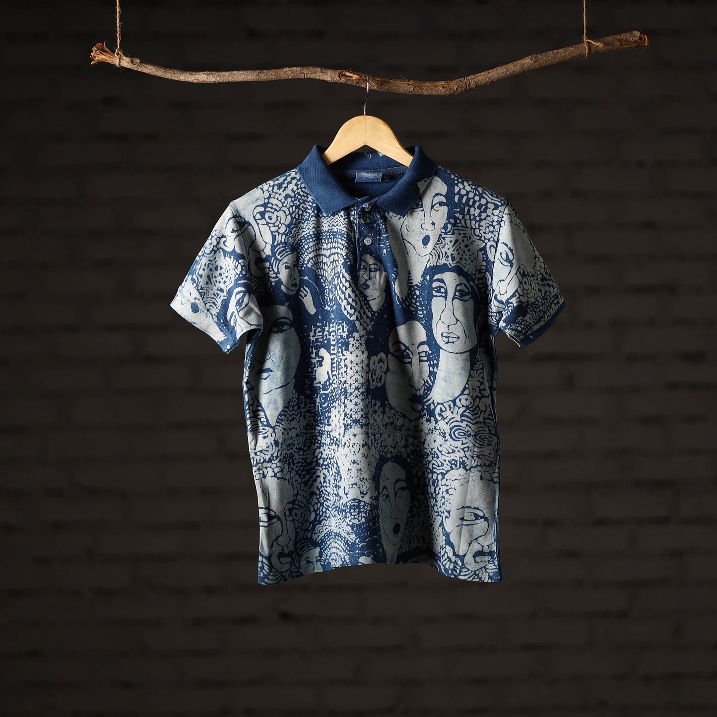 Buy Bindaas Natural Dyed Art Block Print Unisex Polo Collar T-shirt in Pure Cotton Online at iTokri.com