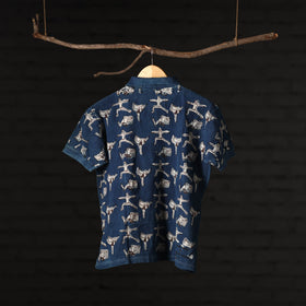 Buy Bindaas Natural Dyed Art Block Print Polo Collar T-shirt in Pure Cotton Online at iTokri.com