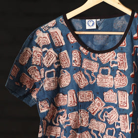 Buy Block Art Prints Natural Dyed Cotton Unisex Round Neck T-shirt Online at iTokri.com