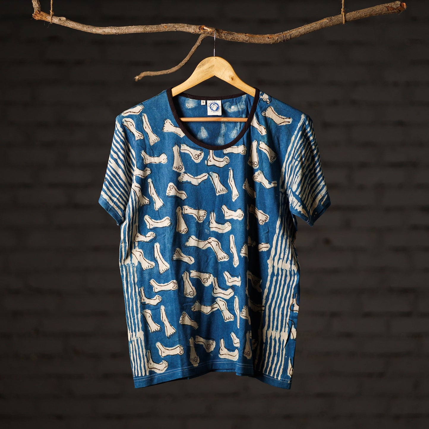  Block Art Prints Natural Dyed Cotton T-shirt 