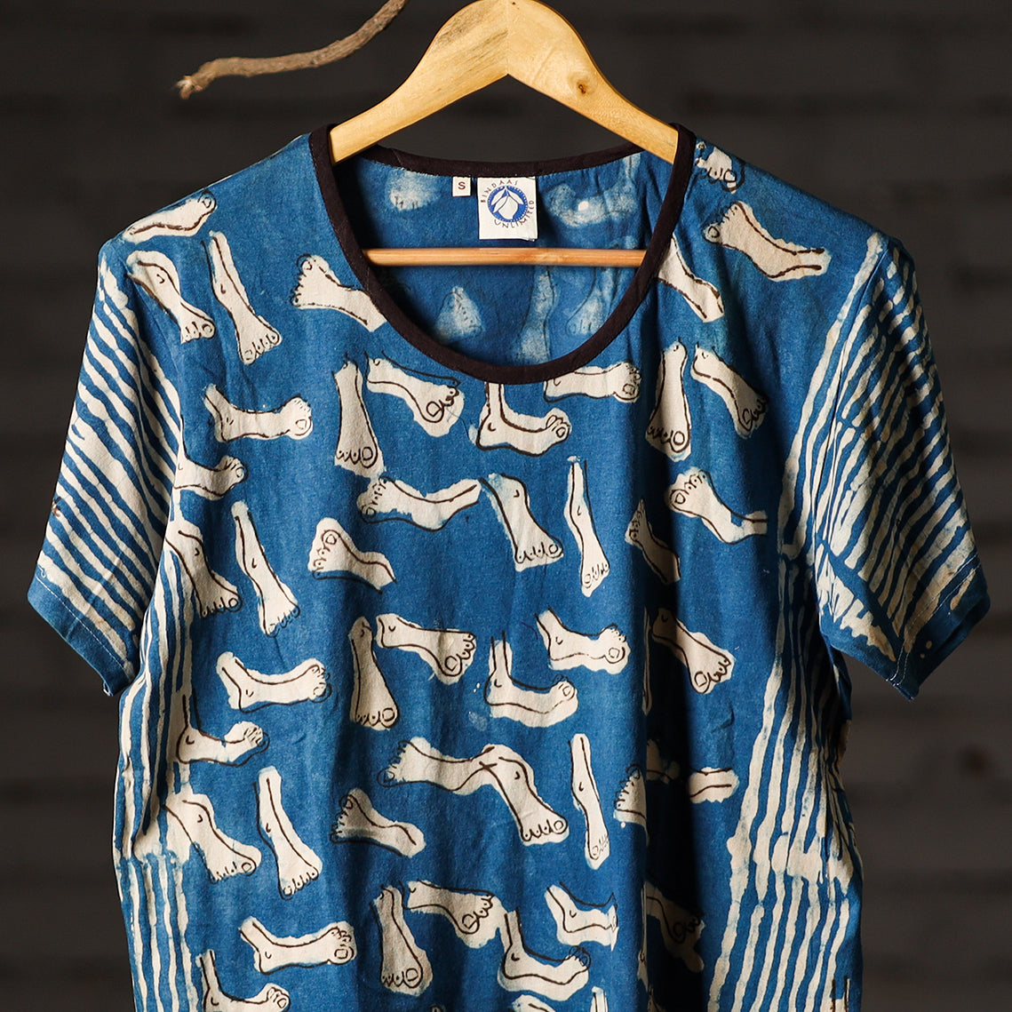  Block Art Prints Natural Dyed Cotton T-shirt 