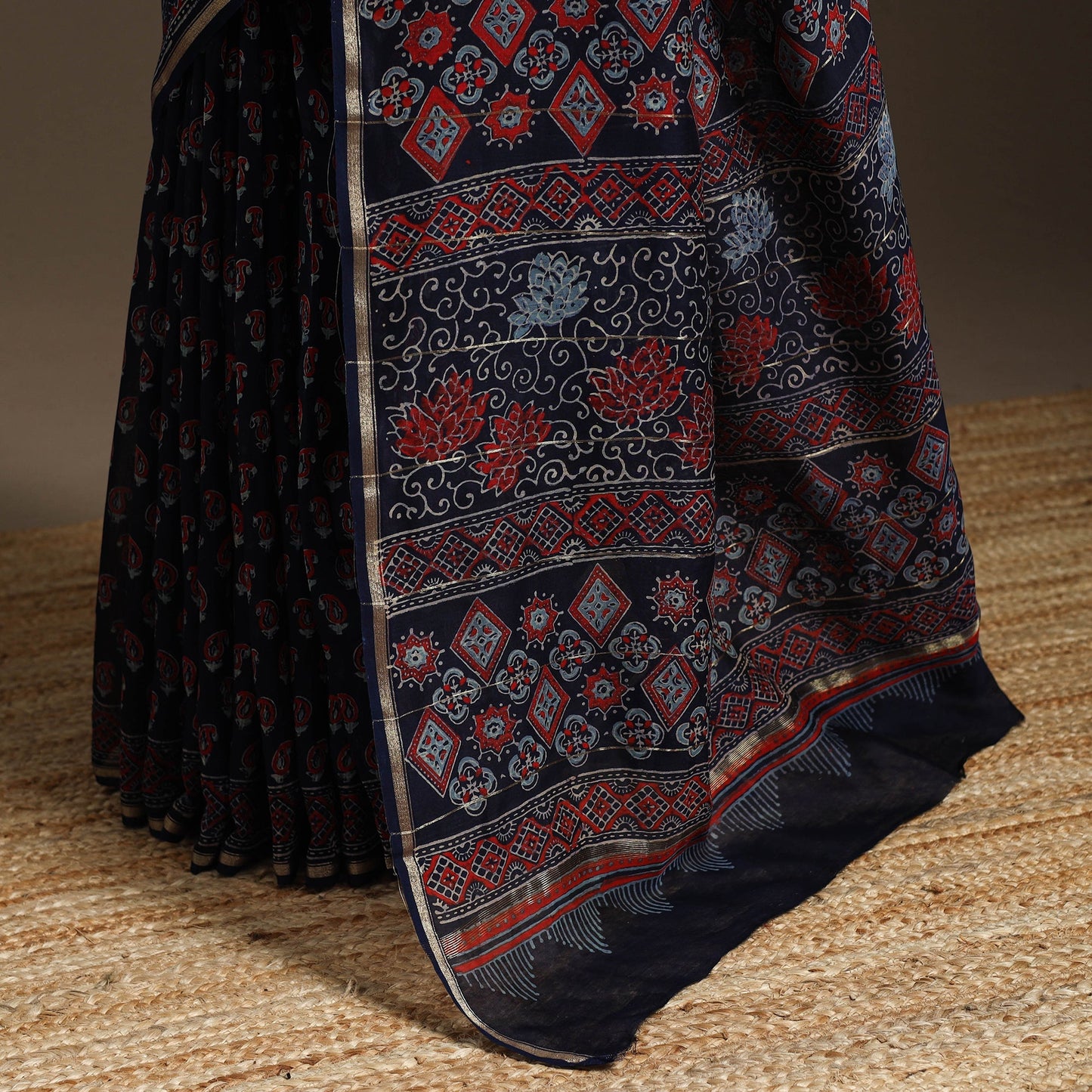 Chanderi silk hand bagru saree with zari border 09