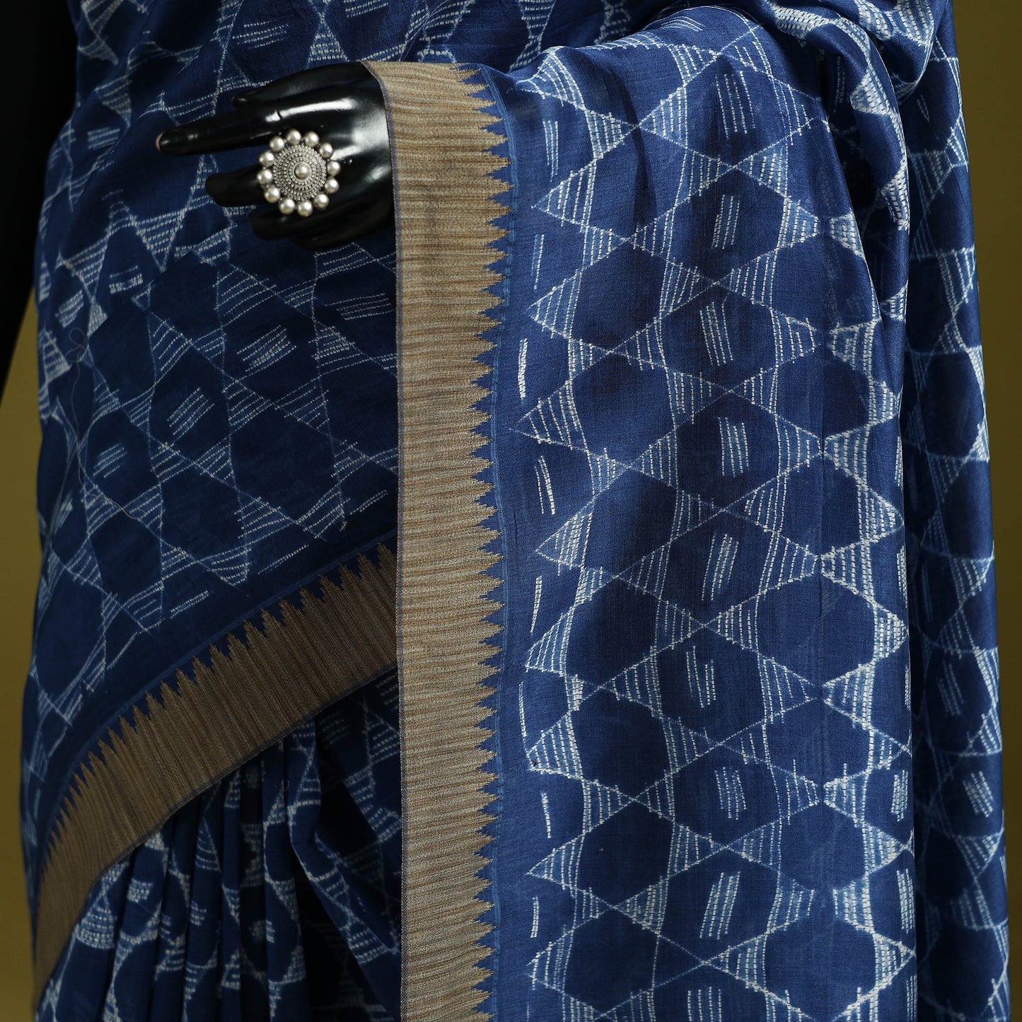 Chanderi silk nui shibori tie-dye saree with ghicha border