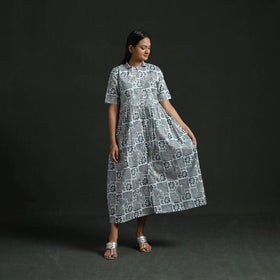 Collared neck buttoned down flared cotton hand block batik
