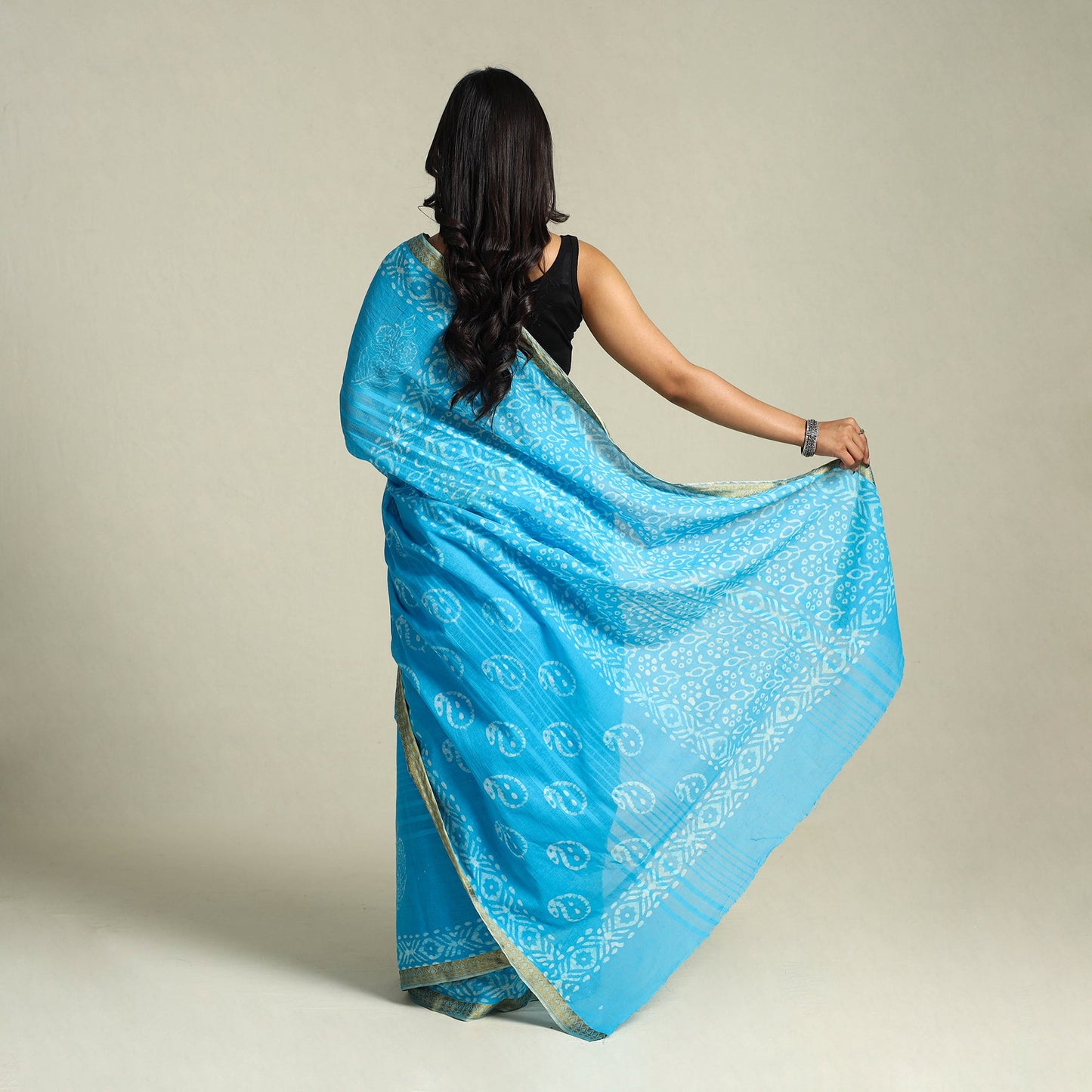 Buy Blue Cotton Hand Batik Print Saree with Blouse Piece