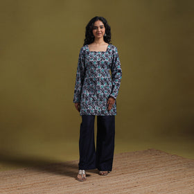 Cotton hand batik short kurta for women 05 - handcrafted