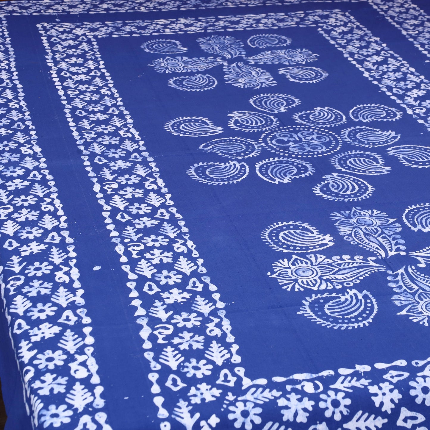 Buy Hand Batik Print Bed Sheet Online at iTokri.com