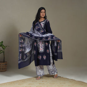 Blue Cotton Indonesian Hand Batik Print Kurta Set (Set of 3)