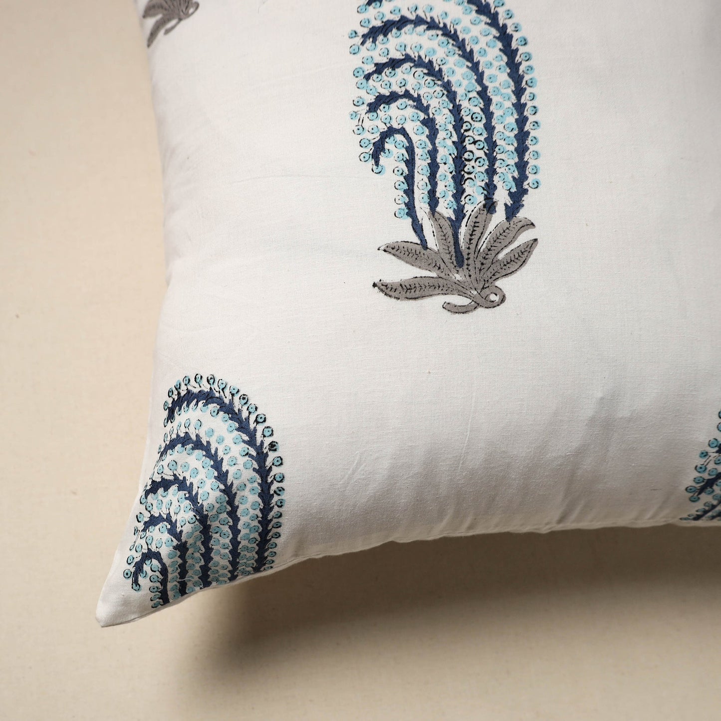 Cotton sanganeri cushion cover (16 x 16 in) 66 - handcrafted