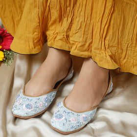 Blue Handstitched Embroidered Jutti 