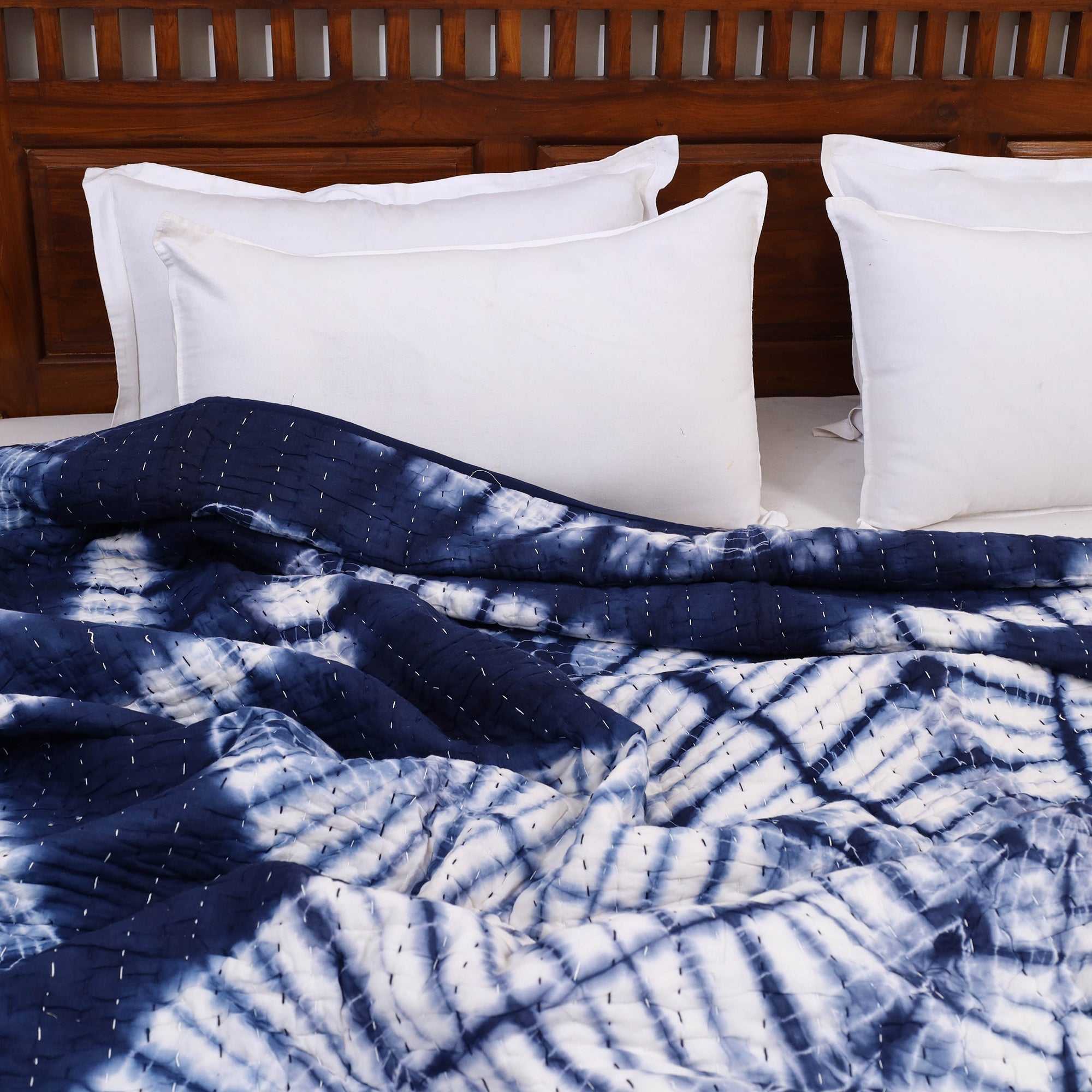  Double - Tagai Work Plain Cotton Quilt