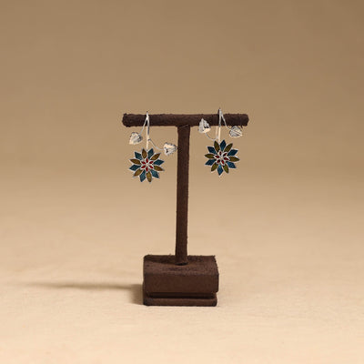 Flower & leaf - handcrafted paka meenakari earrings 68
