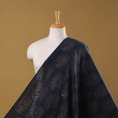 Hakoba natural dyed cotton fabric 07 - handcrafted