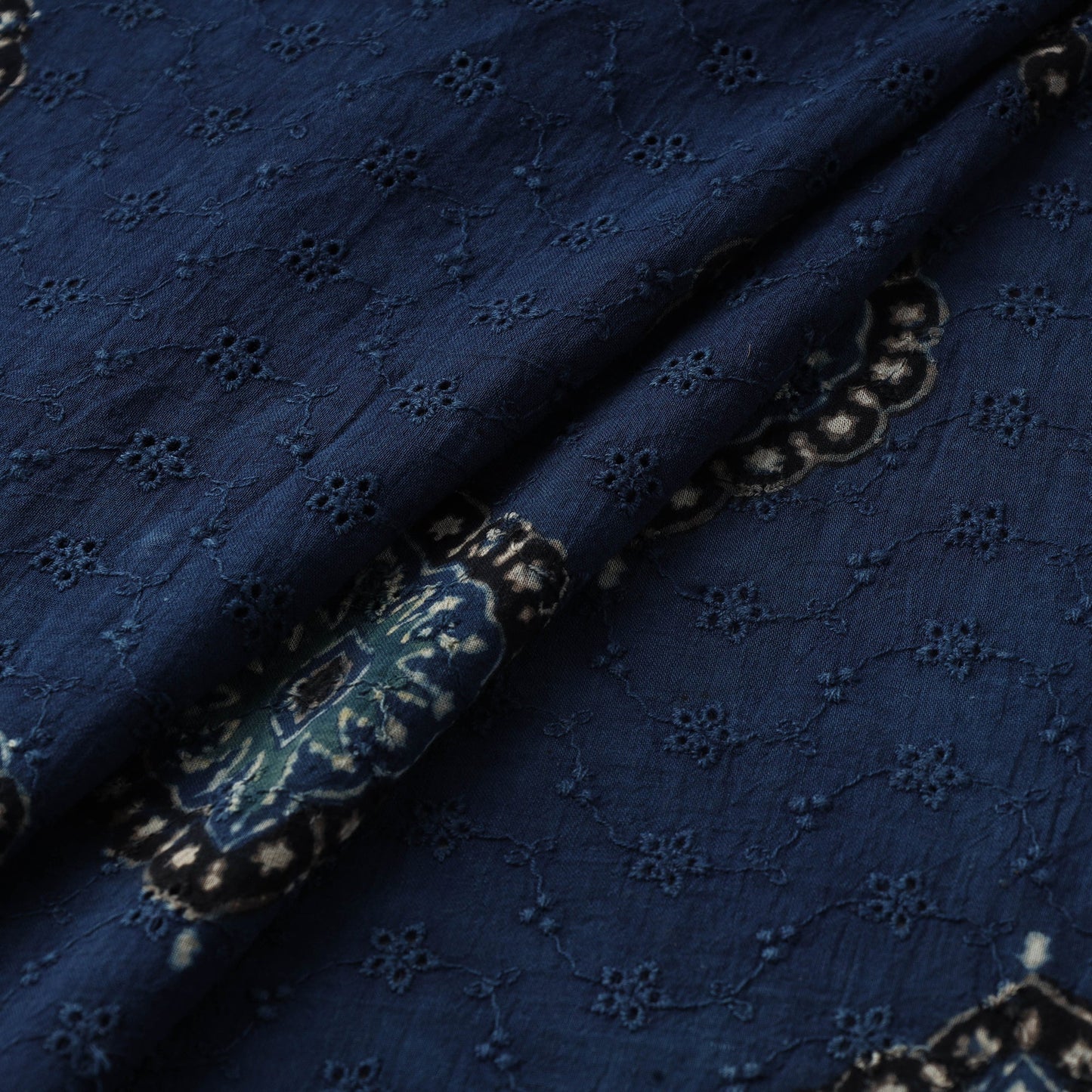 Hakoba natural dyed cotton fabric 03 - handcrafted