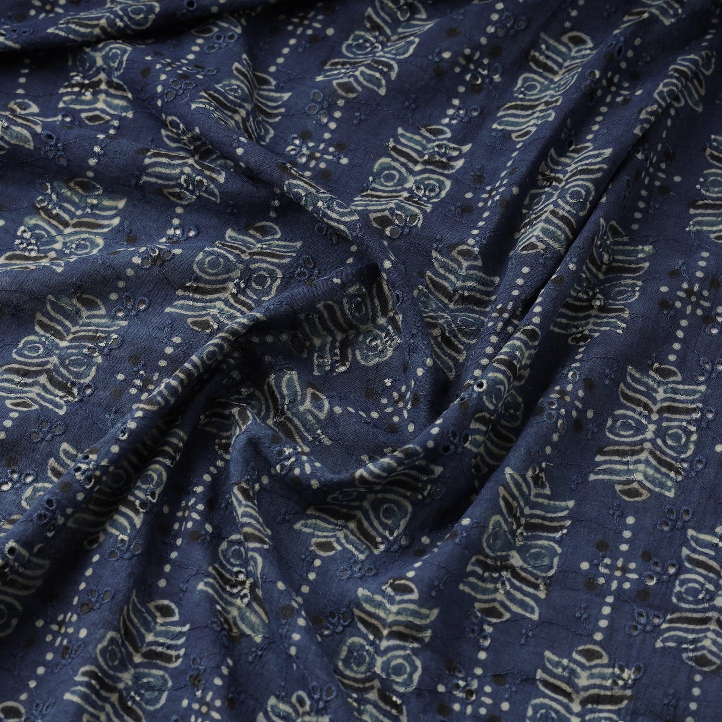 Hakoba natural dyed cotton fabric 22 - handcrafted