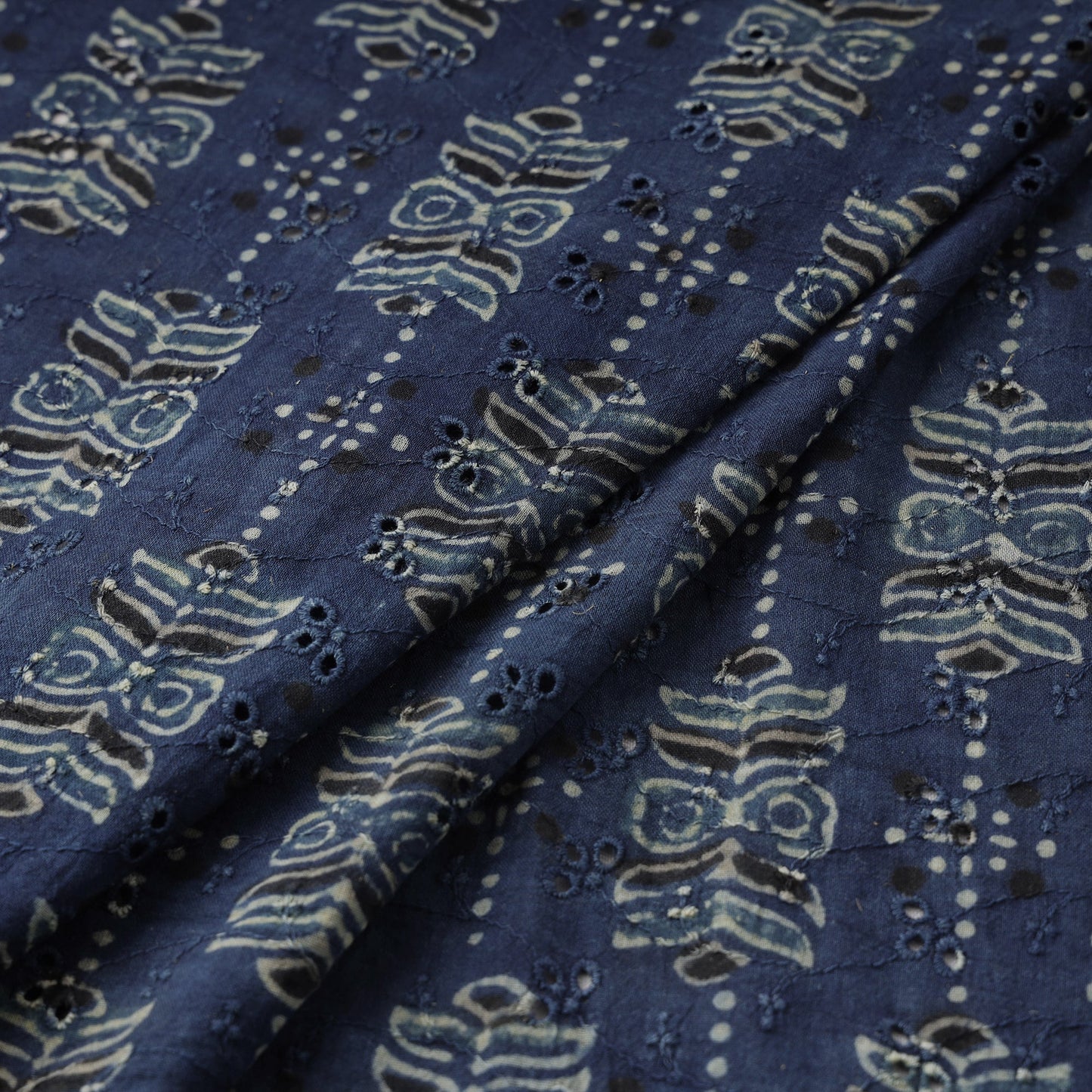 Hakoba natural dyed cotton fabric 22 - handcrafted