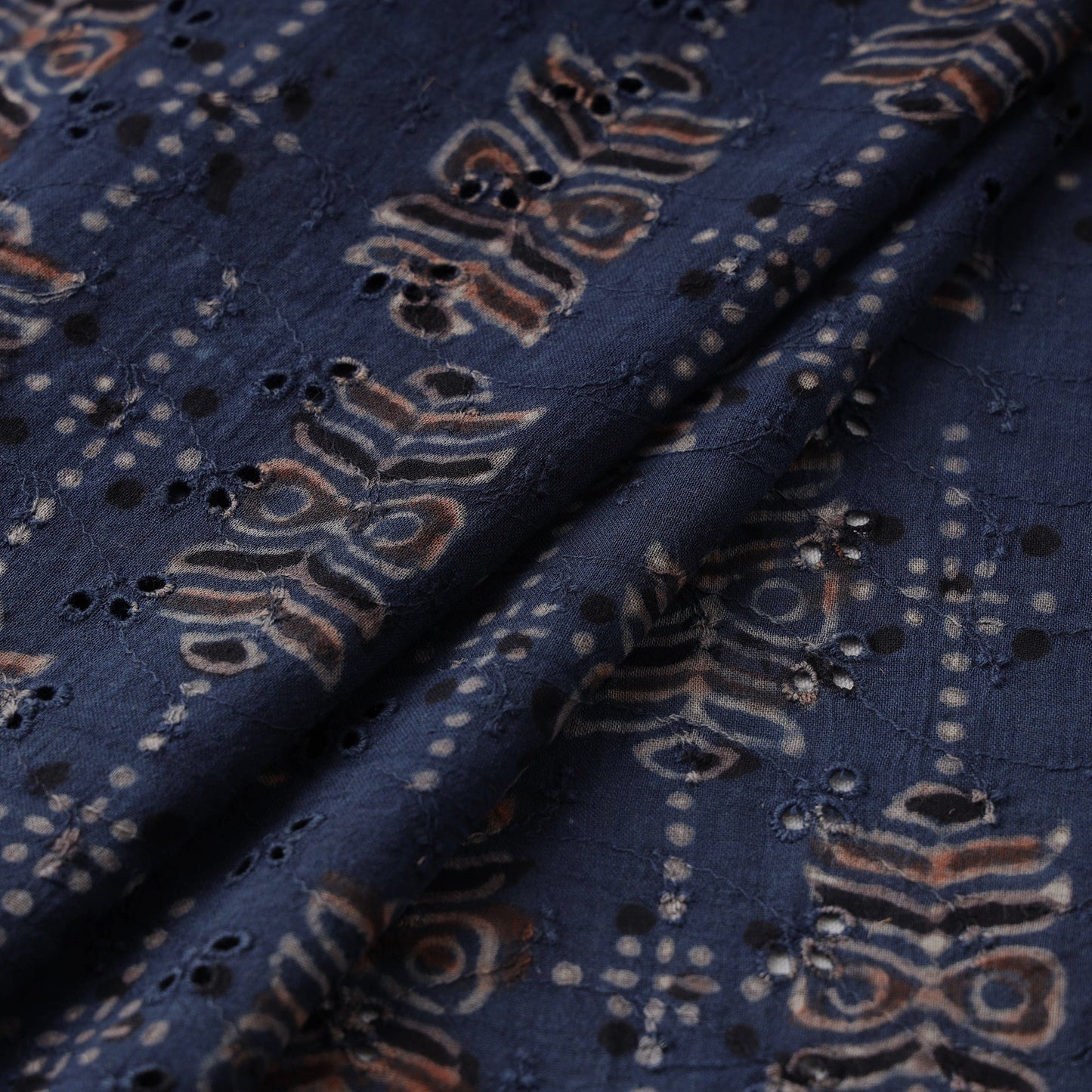 Hakoba natural dyed cotton fabric 26 - handcrafted