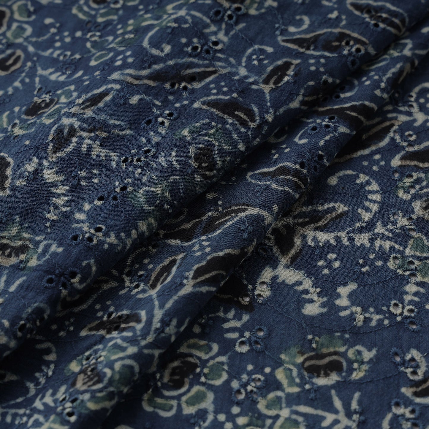 Hakoba natural dyed cotton fabric 28 - handcrafted