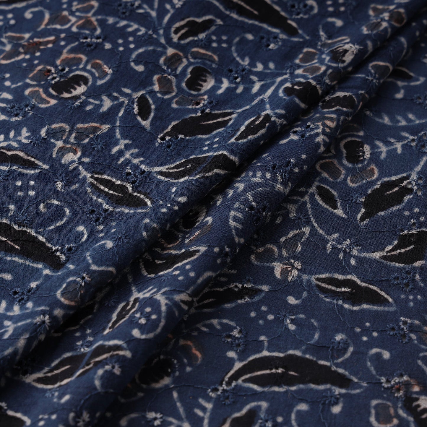 Hakoba natural dyed cotton fabric 42 - handcrafted