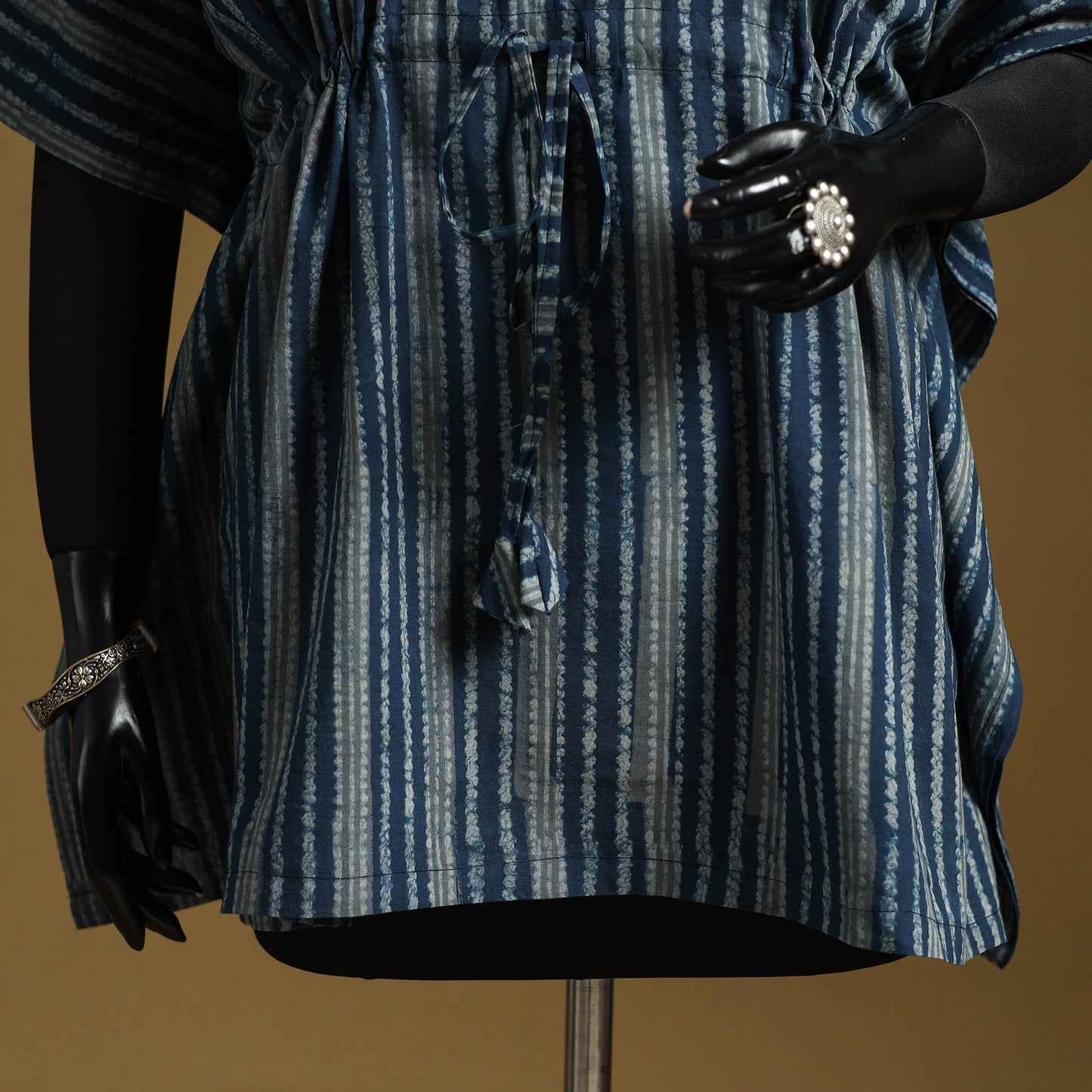 Hand akola short kaftan with tie-up waist 28 - handcrafted