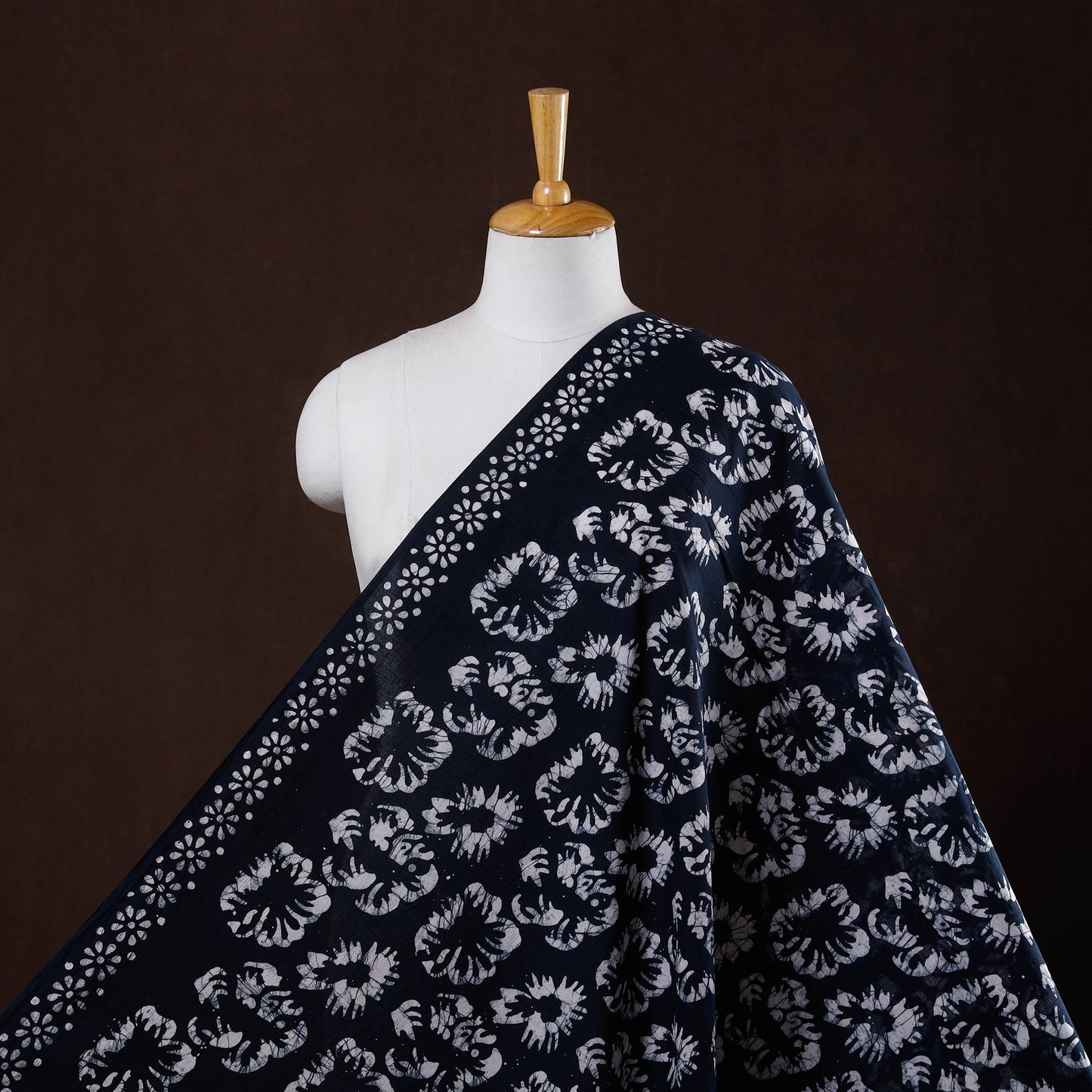 Hand batik cotton fabric 06 - handcrafted