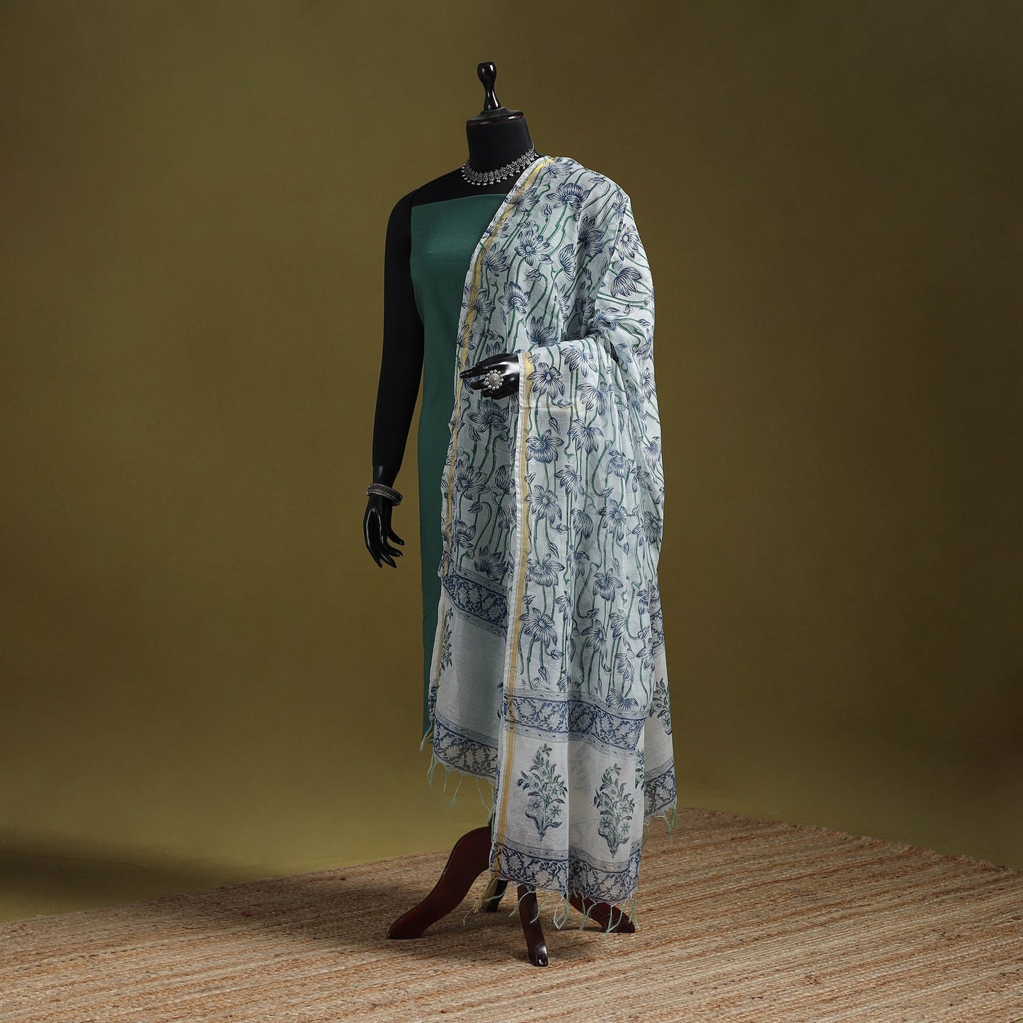 Hand chanderi silk sanganeri floral dupatta 41 - handcrafted